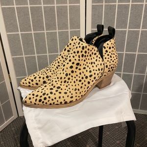 Dolce vita Cheetah booties